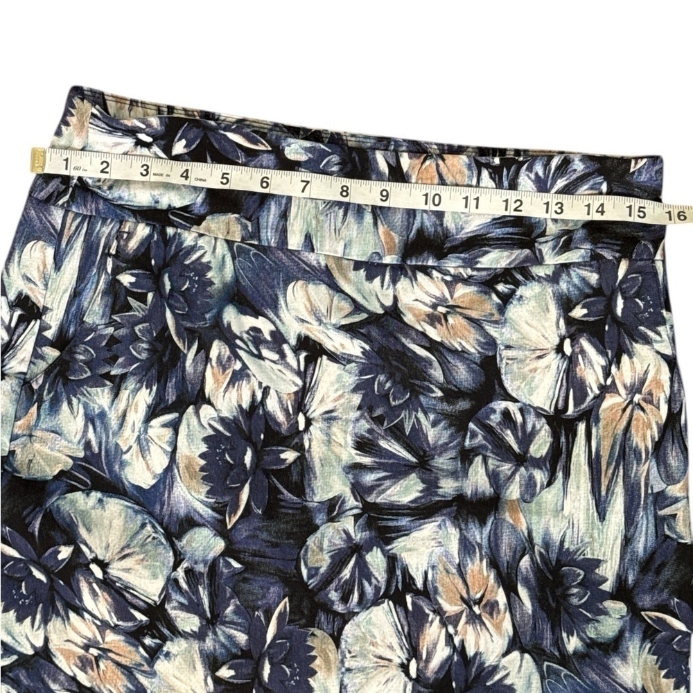 Navy Floral Skirt with Black Tee - Picture 5 of 6